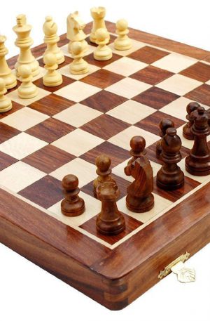 tablero de madera de ajedrez