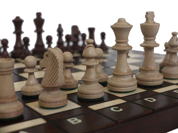 tablero de ajedrez de madera